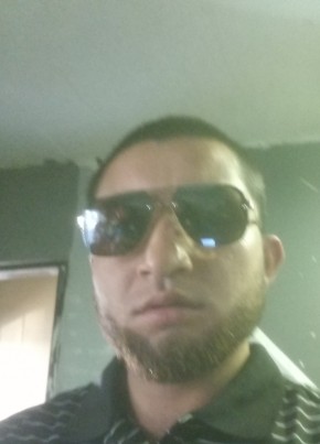 Carlos из Tijuana 26 лет