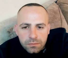 Karam Yamin, 26, Tirah