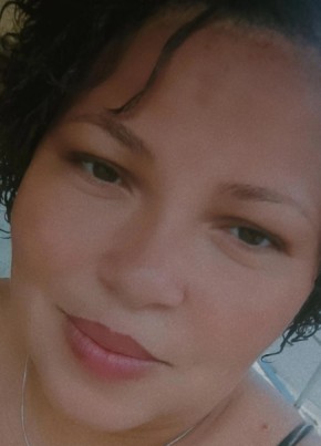 Gislaine из Ipatinga 29 лет