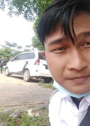 WAHYUDIN, 22, Indonesia, Pasarkemis