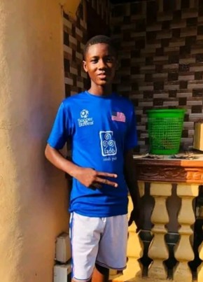 Samuel, 19, Sierra Leone, Freetown