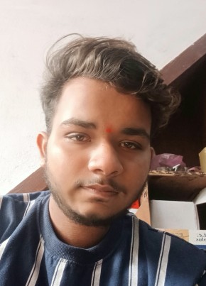 Prashant Sharma, 19, India, Etāwah