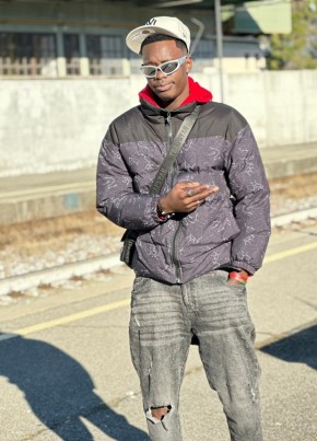 Khadim из Roma 22 года