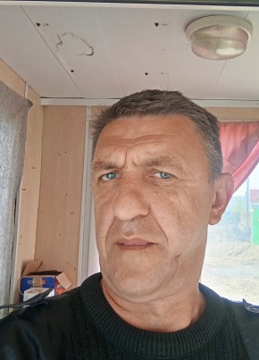 Алекс из Усть-Лабинска 54 года
