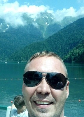 Денис, 40, Россия, Гатчина