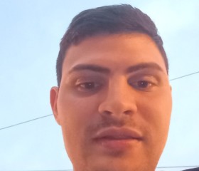 Santiago, 27, La Plata