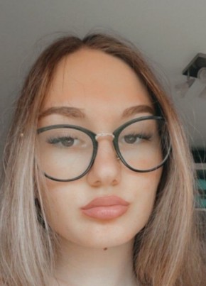 Anna из Williamsport 22 года