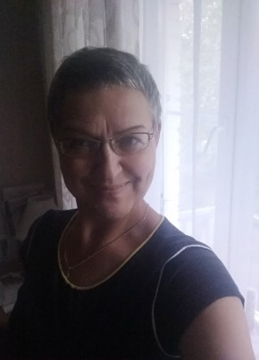 галина, 58, Россия, Кириши