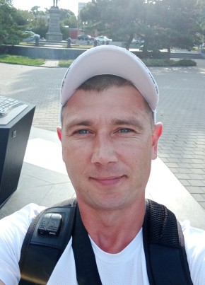 Артём из Шолоховския 37 лет