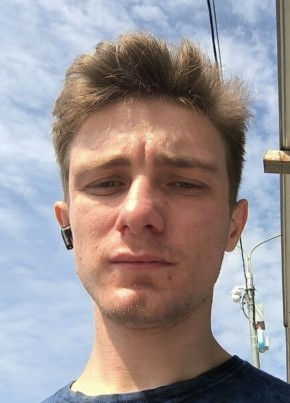 Богдан из Химки 22 года