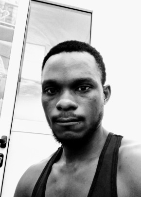 Elff из Libreville 26 лет