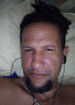 Enmanuel из Esperanza 41 год