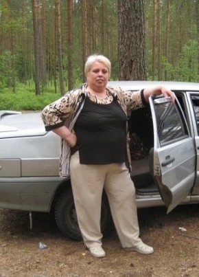 Галина, 65, Россия, Сланцы