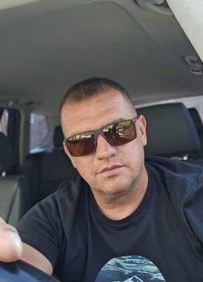 Михаил из Волжского (Волгоградской обл.) 44 года