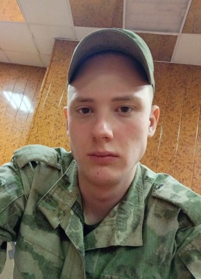 Антон, 20, Россия, Нижневартовск