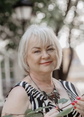 Антонина из Красноярска 56 лет