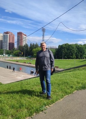 Igor из Сергиев Посада 64 года