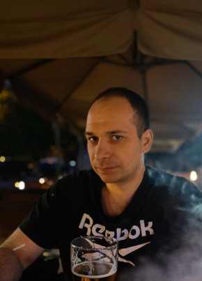 Виталик из Москвы 32 года