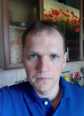 Константин из Новотроицка 39 лет