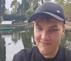Ilya, 19, Belorechensk