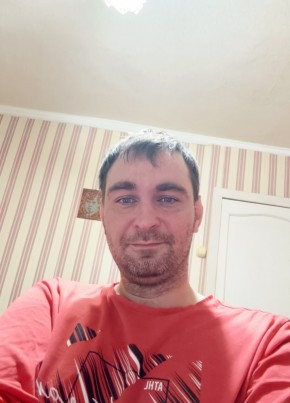 Aleksandr, 36, Russia, Yuzhno-Sakhalinsk