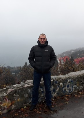 Максим, 38, Россия, Алупка