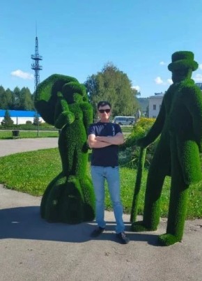 Олег Шахов из Волочаевка-Втораи 51 год