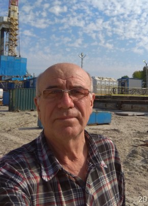 Николай из Нефтеюганска 71 год