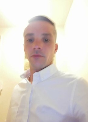 Andrei, 39, United Kingdom, London