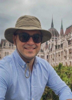 Роман из Южно-Сахалинска 37 лет
