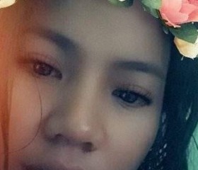 Christine, 27, Lopez