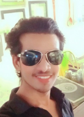 Salman, 18, India, Mumbai