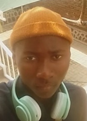 Hamza Aubi, 19, Malaŵi, Blantyre