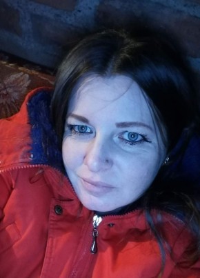 Людмила, 32, Россия, Казанская (Ростовская обл.)