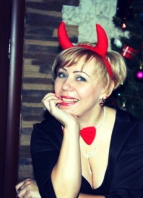 Наташа, 48, Россия, Олонец