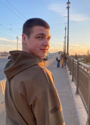 Василий из Орёла 19 лет