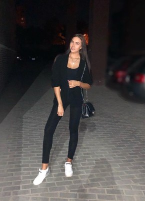 Карина, 28, Россия, Москва