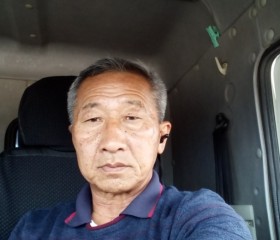 Базиль, 65 лет, Астана