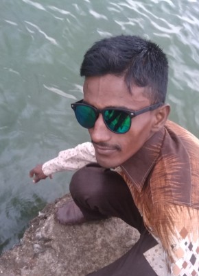 Saleem, 18, India, Malegaon