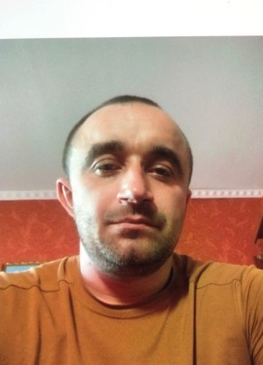 Паша из Петропавловки 34 года