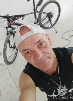 Роман из Назарово 48 лет