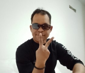 Mohamed, 30, San Salvo
