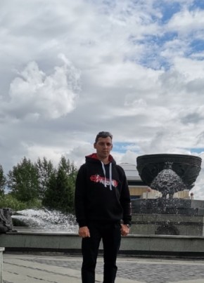 Андрей из Волгограда 37 лет