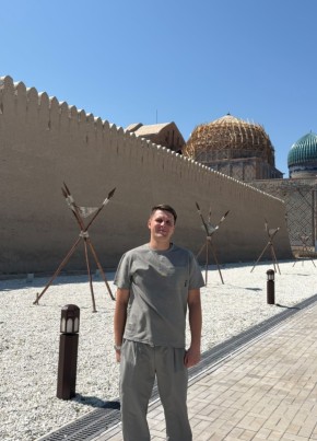 Николай из Алматы 27 лет