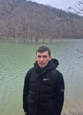 Максим, 26, Россия, Армавир