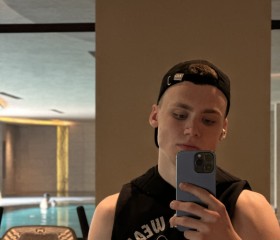 Vova, 19, Dusseldorf
