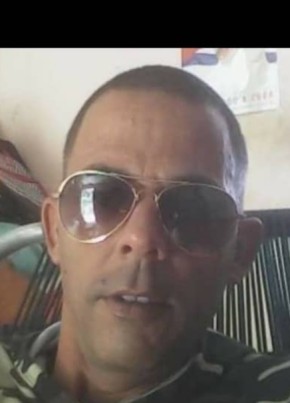 Roger, 47, República de Cuba, La Habana