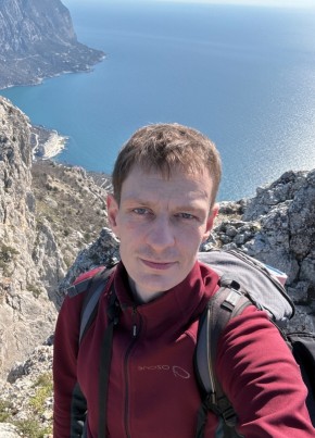 Oleg, 38, Russia, Yalta