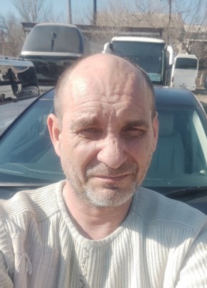 Дмитрий из Донецка 51 год