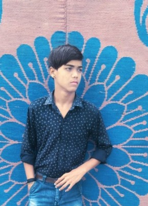Rk Chandra, 18, India, Delhi